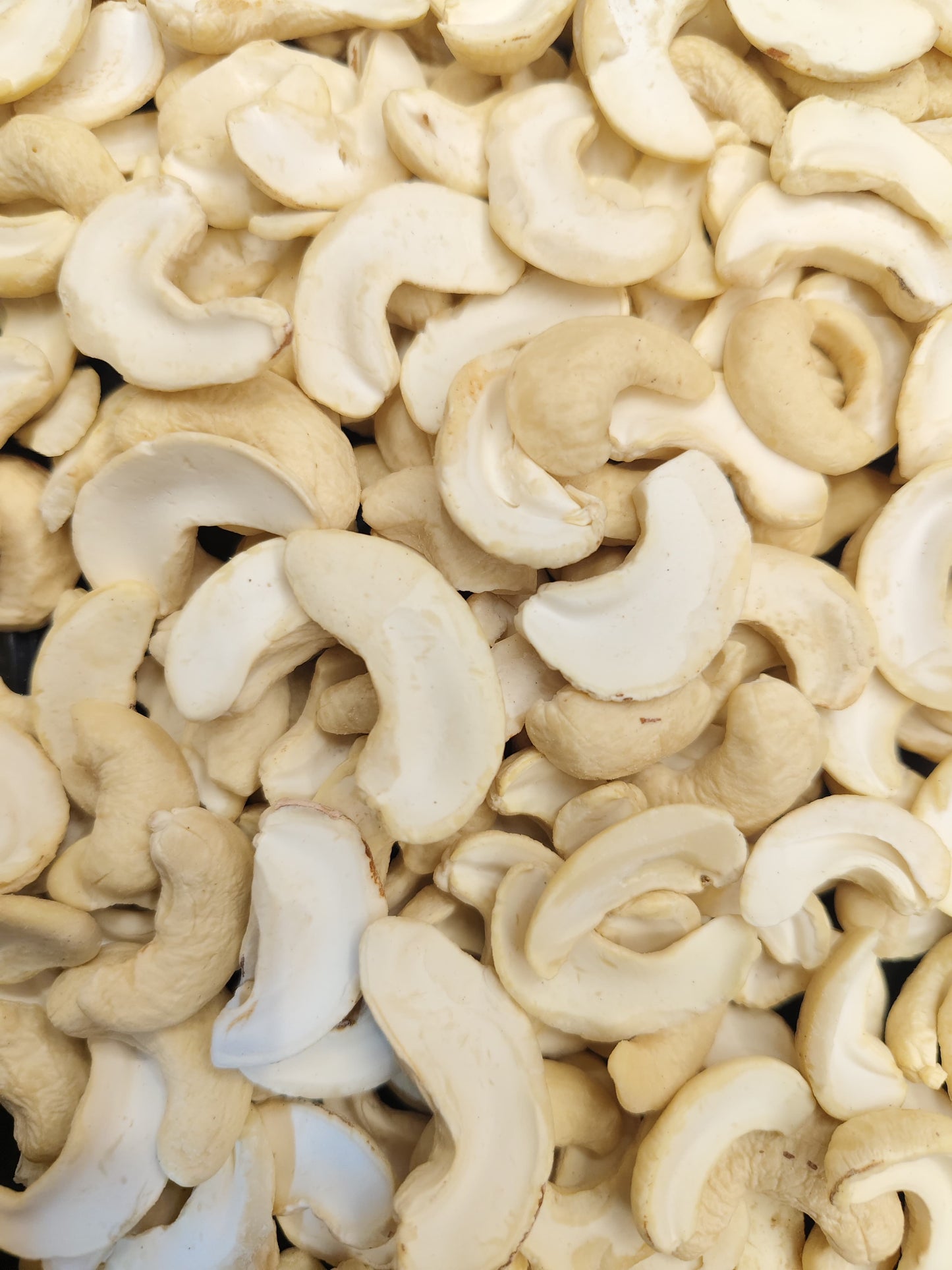 CASHEW SPLIT